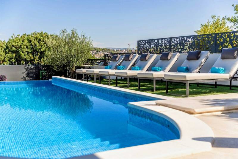 Strandvilla Mar mit beheiztem Pool Trogir
