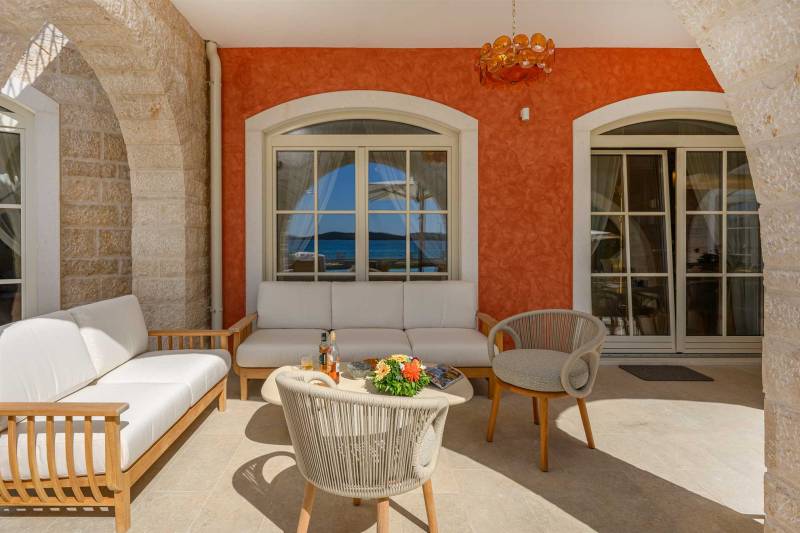 Vila Adriatic Z uz Plažu s Bazenom Šibenik