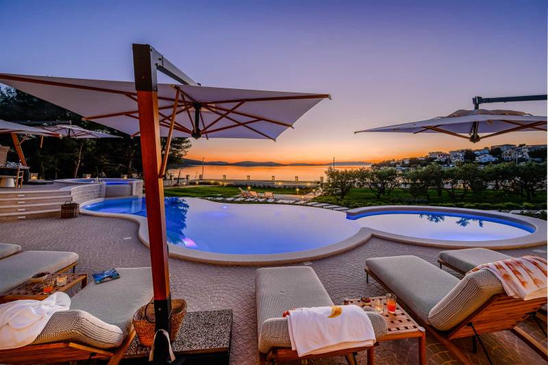 Vila Adriatic Z uz Plažu s Bazenom Šibenik