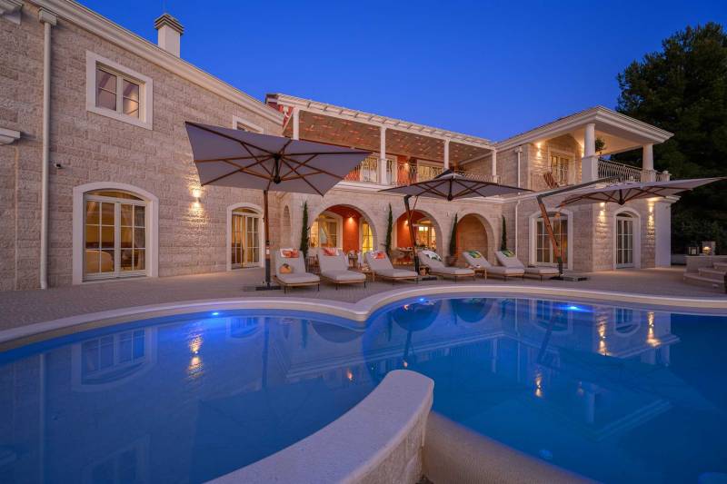 Vila Adriatic Z uz Plažu s Bazenom Šibenik
