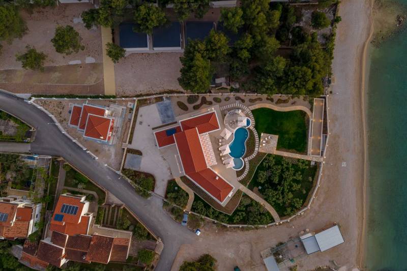 Vila Adriatic Z uz Plažu s Bazenom Šibenik