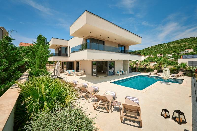 Luksuzna Vila Posh Lemon s Bazenom Trogir