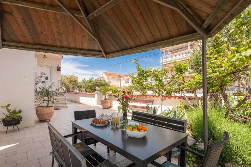 Apartment Arausa mit Pool I Šibenik
