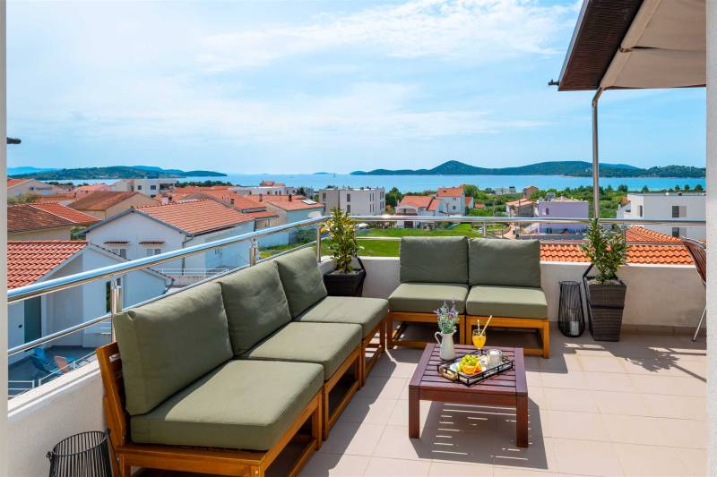 Apartman Arausa s bazenom IX Šibenik