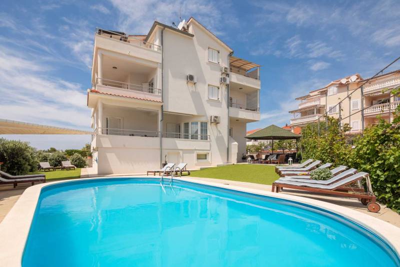 Apartment Arausa mit Pool V Šibenik