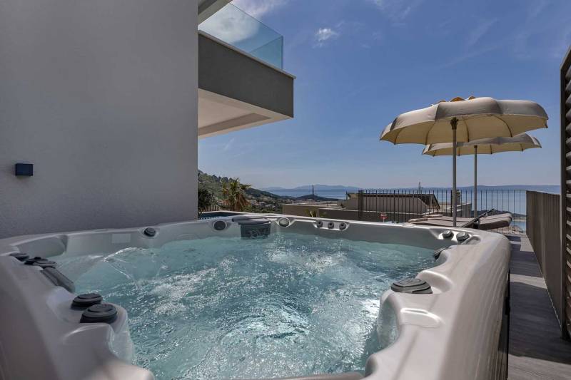 Luxury Villa Freya with Pool Makarska