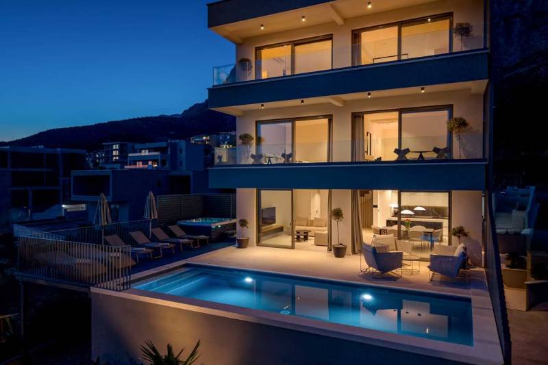 Luxury Villa Freya with Pool Makarska