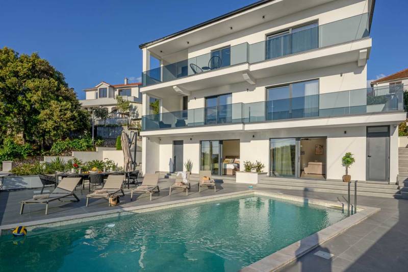 Villa Between Seas with Pool Primošten