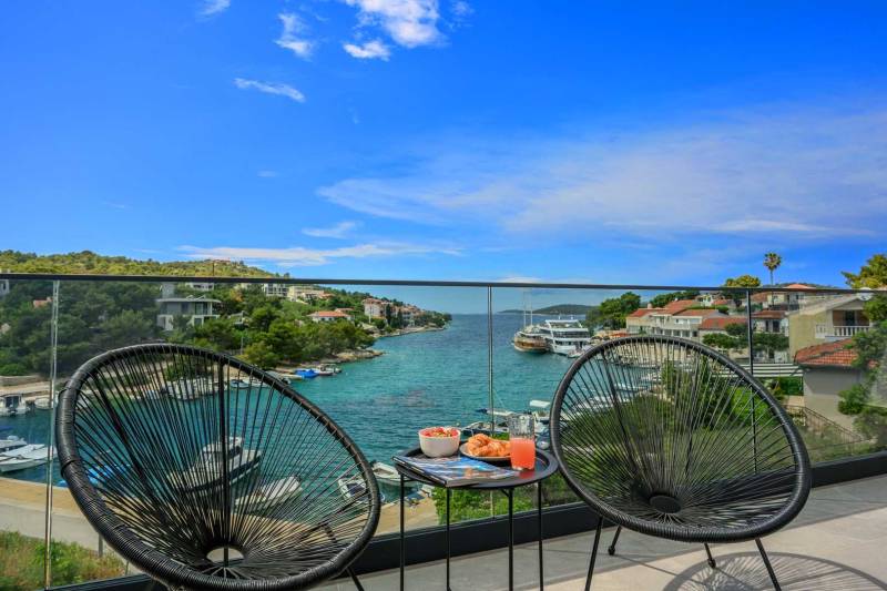 Villa Between Seas with Pool Primošten