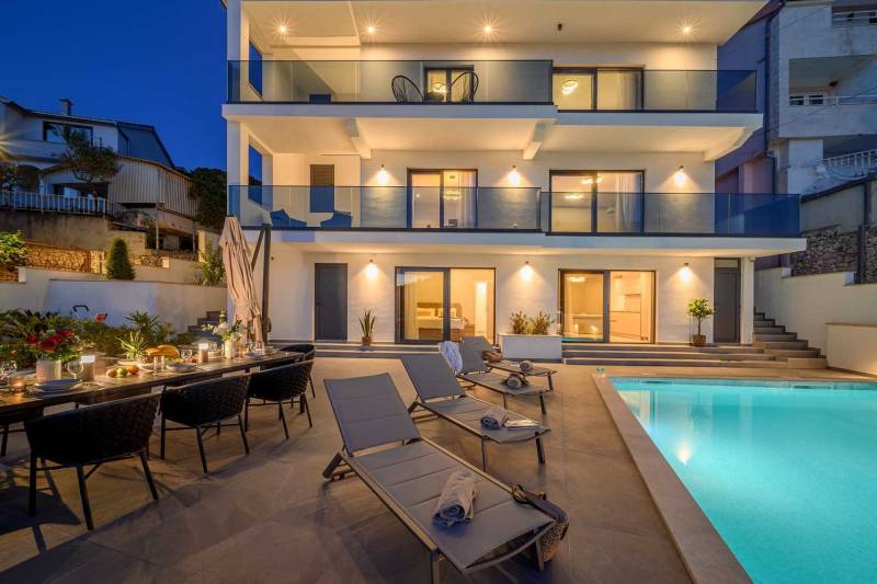 Villa Between Seas with Pool Primošten