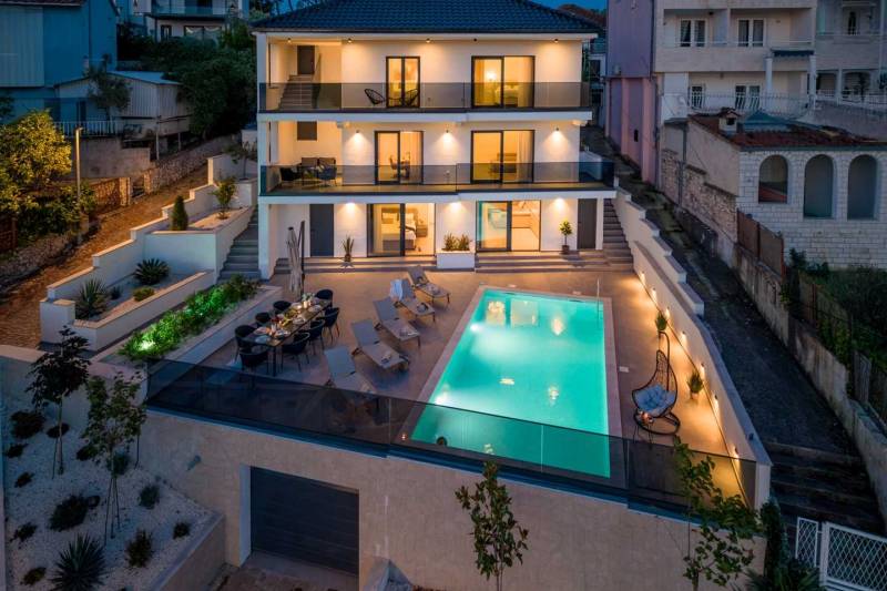 Villa Between Seas with Pool Primošten