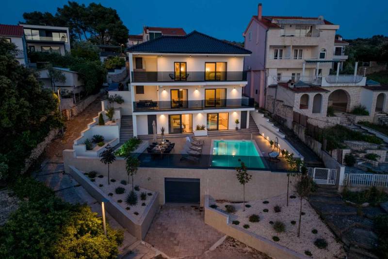 Villa Between Seas with Pool Primošten