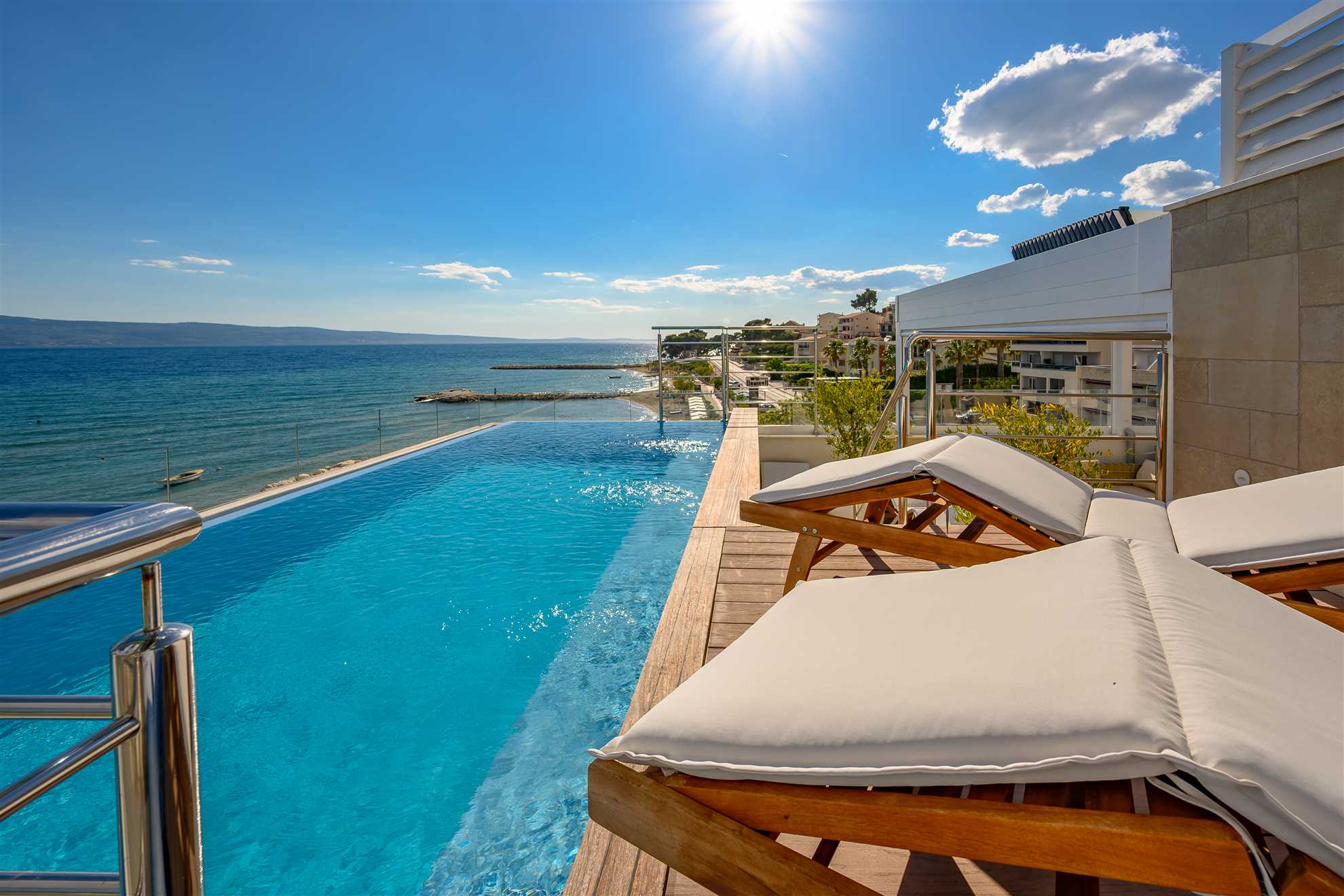 Beachfront Villa Stellar Sea with Pool