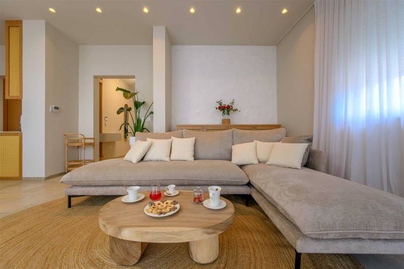 Beachfront Villa Lara with Pool Omiš