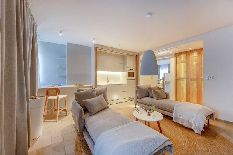 Beachfront Villa Lara with Pool Omiš