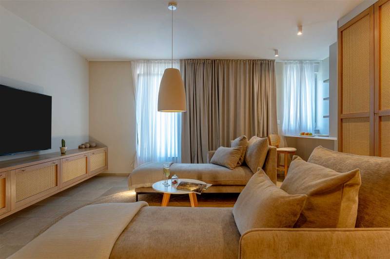 Beachfront Villa Lara with Pool Omiš