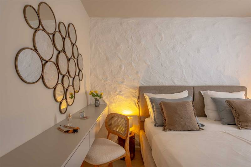 Beachfront Villa Lara with Pool Omiš