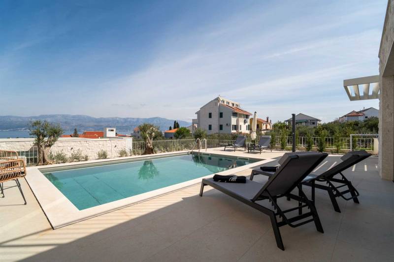 Villa Norix with Pool