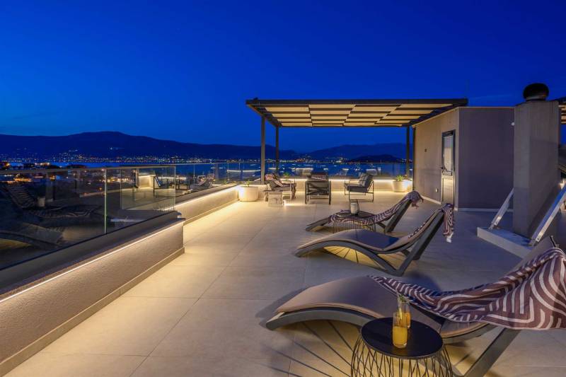 Willa Noir Olivum z Basenem Trogir