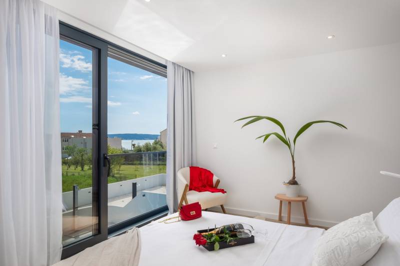 Luxusvilla Etera mit beheiztem Pool Split