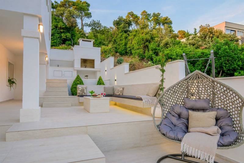Beachfront Villa Crystal Bay with Pool Korčula