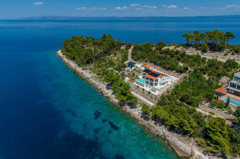 Beachfront Villa Crystal Bay with Pool Korčula